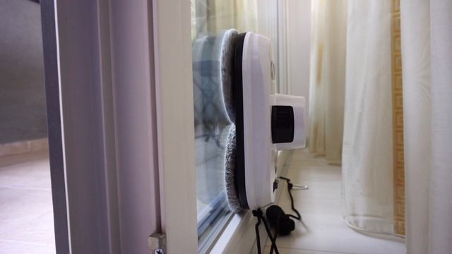 Robotelul iHunt Robot Window AutoClean смотреть онлайн