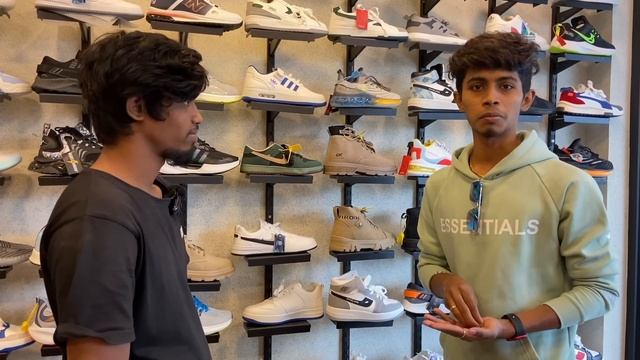 Imported Shoes Starts from ₹450 | 1.5 Lakhs Shoe for ₹1,200 Only🤩 | Naveen’s Thought смотреть онлайн