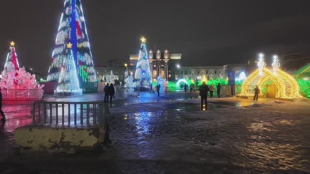 Главная ЕЛКА ГОРОДА 2025 года. Новогодняя площадь 10 января в Самаре. смотреть онлайн