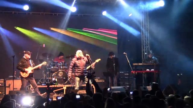 RIBLJA CORBA - Ja cu da pevam (uzivo 2016) смотреть онлайн