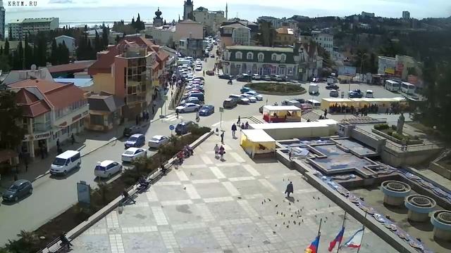Вебкамера "Площадь Советская". Запись 25.03.2016 12:00:01 смотреть онлайн