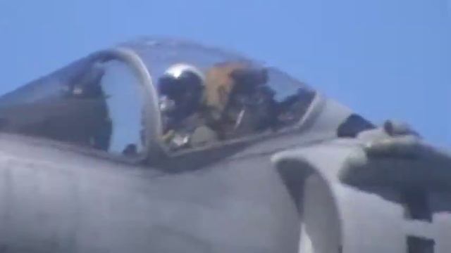 Quintiana Harrier Estacionando смотреть онлайн