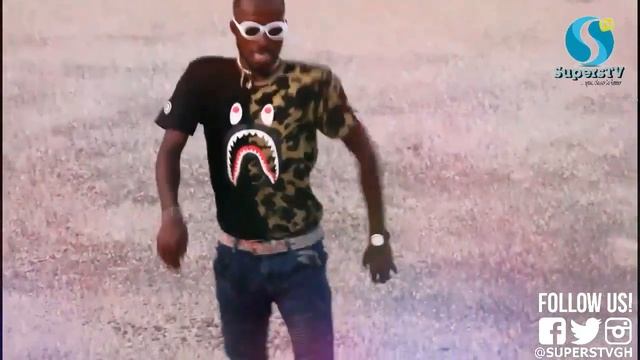 MAN'S NOT HOT by Big Shaq, (Afro beat remix) official Dance video. The ting goes skrrrahh, pap, смотреть онлайн
