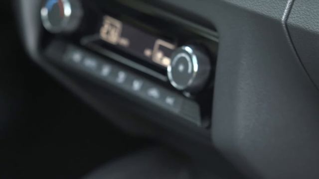 SKODA Fabia Combi Interior Design | AutoMotoTV смотреть онлайн
