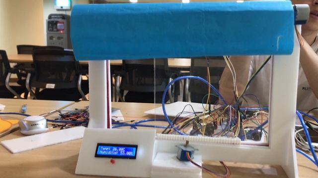 Smart Window & Screen via arduino uno смотреть онлайн