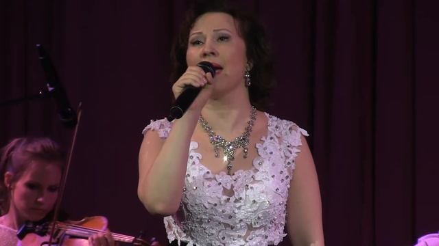 Сл. и муз. В. Егорова «Панамки». Поет Анна Киселёва. смотреть онлайн