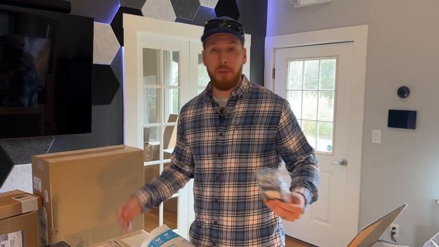 UBIQUITI Client Unboxing And My FAVORITE Products! смотреть онлайн