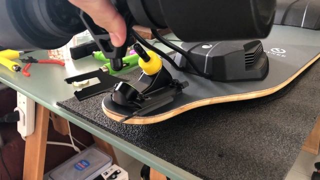 TYNEE® ULTRA x RIPTIDE Pivot Cups/Barrel APS Bushings x ShredLights SL-200 x Orangatang Caguama 77a смотреть онлайн