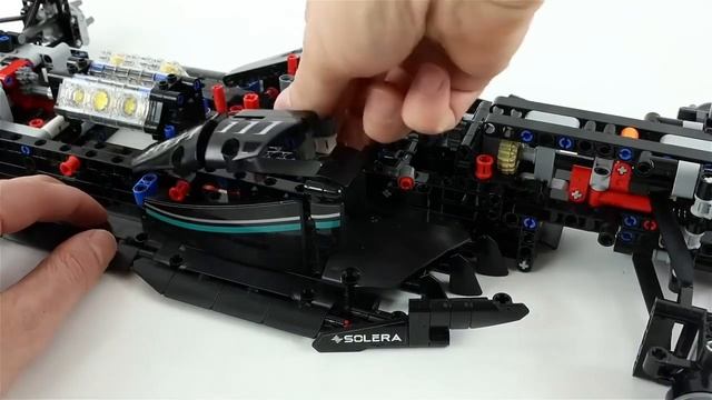 Lego-Technic Mercedes AMG F1 W14 E-Performance смотреть онлайн