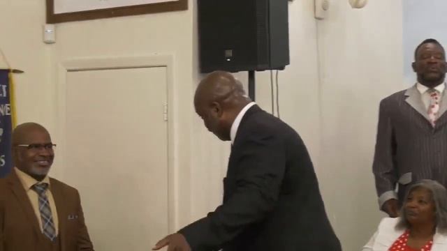 I've Lost A Lot But I Didn't Lose It All: Think - Bishop Ernie Jones - Sunday Message смотреть онлайн