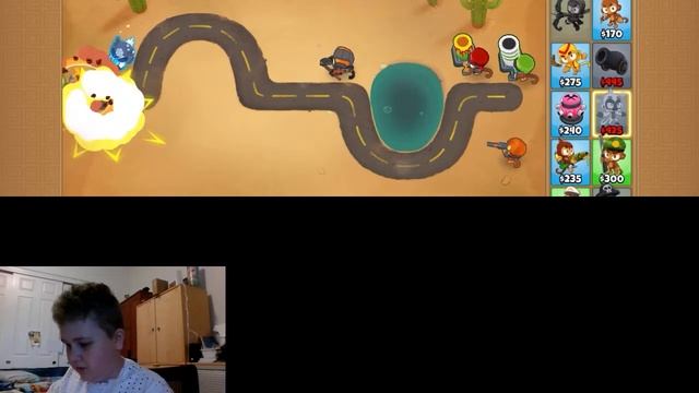 playing bloons td 6 смотреть онлайн
