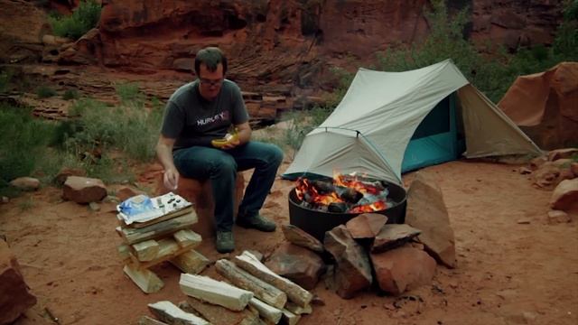 Campfire Dessert: Banana Boat S'mores смотреть онлайн