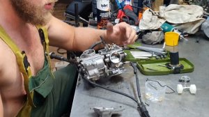 #Honda #VT1100 Shadow Sabre - снимаем и чистим карбюраторы