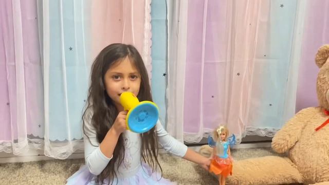 Unboxing a Voice Changer Toy from Kidzlane смотреть онлайн