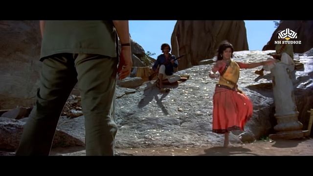 जब तक है जान जाने जहां मैं नाचूंगी | 𝐒𝐇𝐎𝐋𝐀𝐘 (1975) | Lata Mangeshkar Hits | Hindi Filmi Songs смотреть онлайн