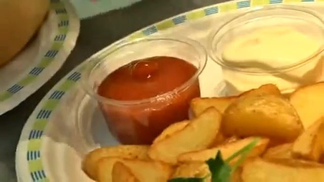 hotdog cafe yellow submarine.wmv смотреть онлайн