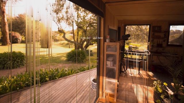 Tom Day - Still Here смотреть онлайн