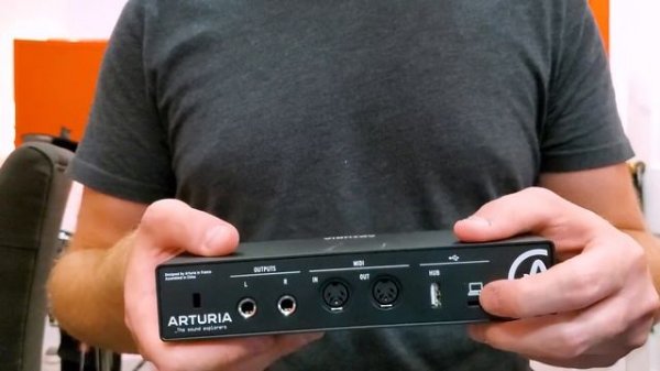 Unboxing an Arturia MiniFuse 2 Interface