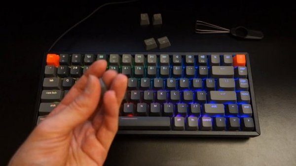 Keychron K2 review - An unbelievable TKL wireless mechanical keyboard - By TotallydubbedHD