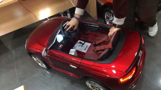 Características Audi Rs5 12vrojo metalizado смотреть онлайн
