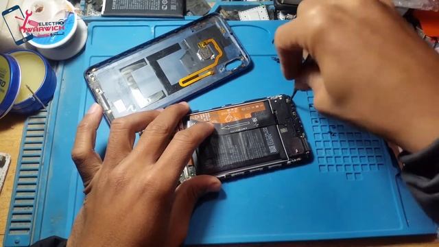 Huawei P Smart (2019) POT-LX1 disassembly طريقة تفكيك هاتف هواوي смотреть онлайн