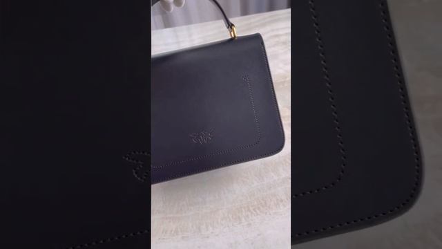 Сумка женская натуральная кожа Pinko c NFC чипом смотреть онлайн