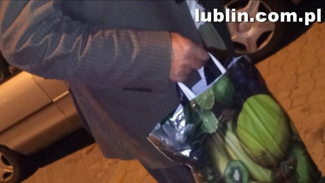 Lublin: Człowiek, który przerobił samochód osobowy na śmieciarkę смотреть онлайн