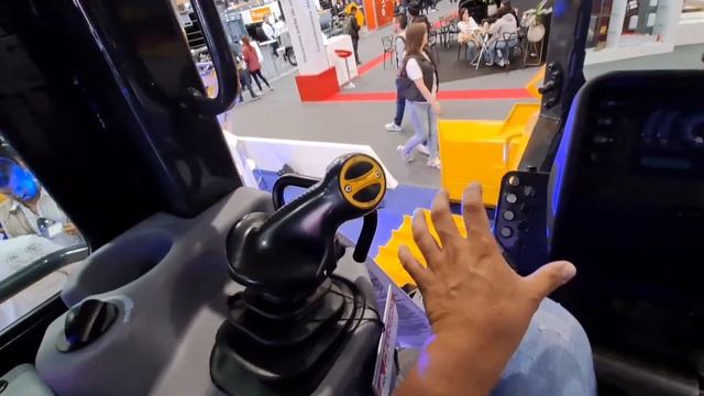 BULLDOZER KOMATSU D39 EX aqui les enseño como se opera un buldozer komatsu смотреть онлайн
