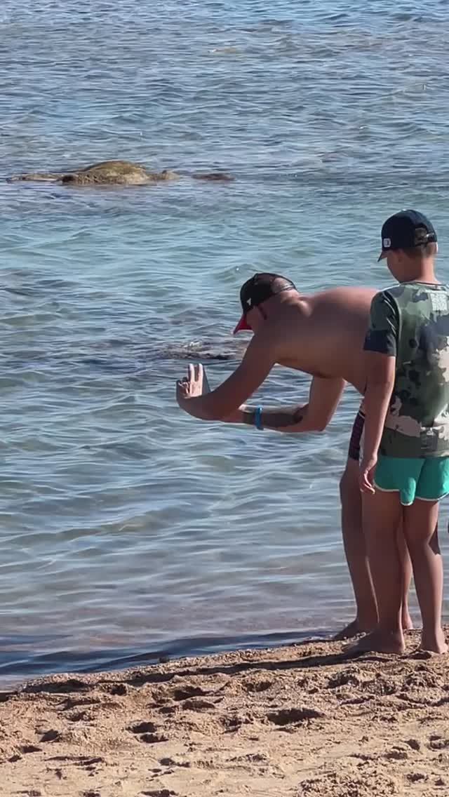 Русский парень снимает Египетских девушек смотреть онлайн