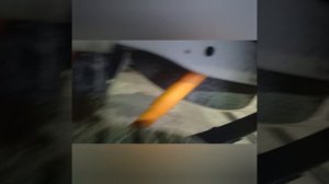 Лопнули рессоры на L200 меняем