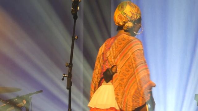 Ayo Paname & Boom Boom Bouffes du Nord Paris 28/10/2017 смотреть онлайн