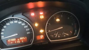 Как погасить лампочку износа тормозных колодок БМВ Е83