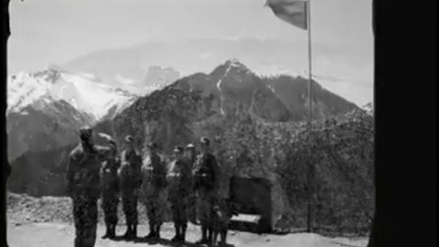 "Свет любви" А. Шемряков сл. Г.Чалова . Жёнам офицеров посвящается. Поёт Анна Киселёва. смотреть онлайн