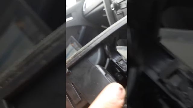 how to remove brake switch audi a4 b8 2008-2015 смотреть онлайн