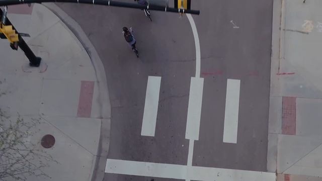 Commute with CatEye SYNC смотреть онлайн