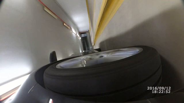 wheel view on audi A3 8P with brembo calibers смотреть онлайн