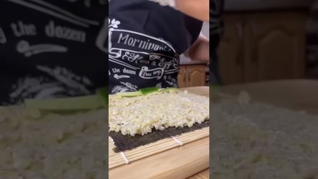 Суши из булгура с Сулугуни для диабетиков и тех, кто на диете #ппрецепты #дефициткалорий #диета смотреть онлайн