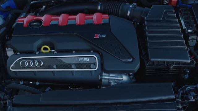New York Auto Show 2019 | 2019 Audi TT RS | Driving.ca смотреть онлайн