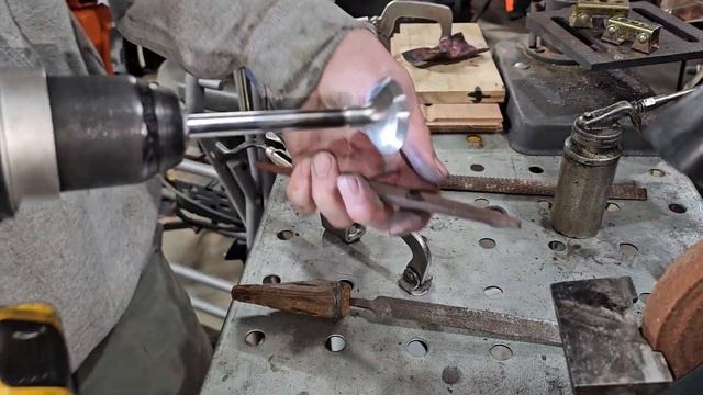 DIY Valve Grind & Lap at HOME with Common Tools смотреть онлайн