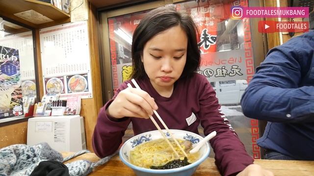 BUTTER RAMEN AND SUSHI BOWLS IN JAPAN MUKBANG | Vlog смотреть онлайн