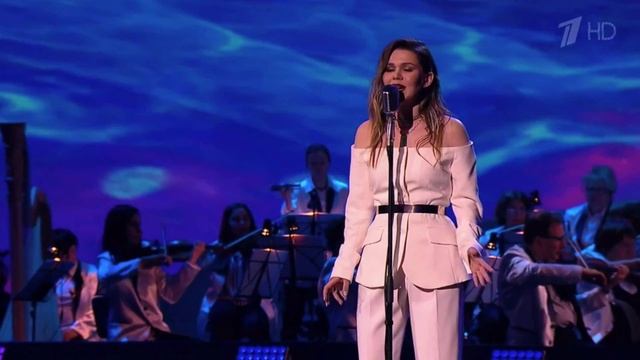 Дина Гарипова - Всегда быть рядом не могут люди (Ищу тебя) смотреть онлайн