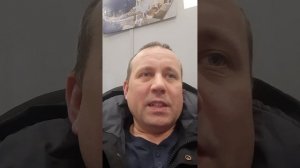 Пежо 5008 замена задних колодок и ремонт суппорта.