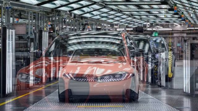 BMW refuses to close the door on hydrogen power смотреть онлайн