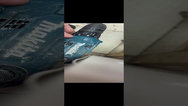 Makita DF0300 смотреть онлайн