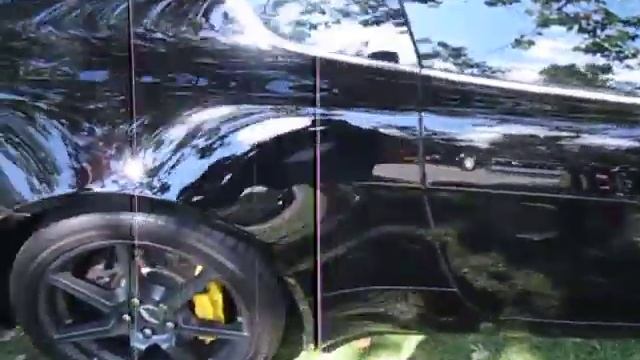 Black Aston Martin V8 Vantage смотреть онлайн