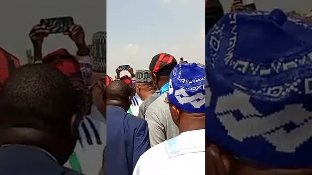 The arrival of senator kashim shettima the vice presidential candidate of our great party APC in B смотреть онлайн