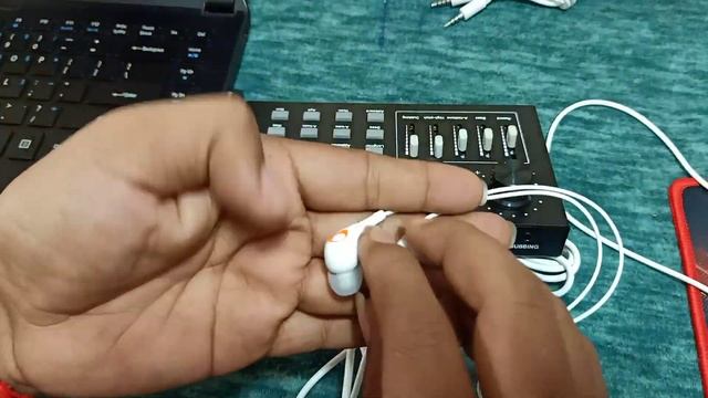 How To Use Sound Card i10 With Microphone BM-900 | Mini Studio смотреть онлайн