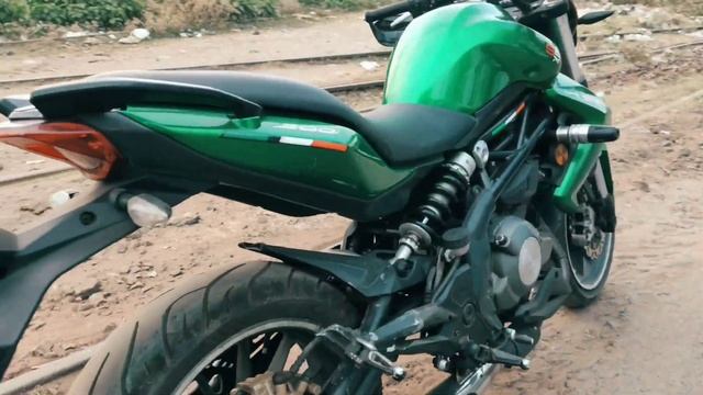 Benelli TNT300i // The mini beast // Ownership review // Mileage // Top speed // Service cost смотреть онлайн