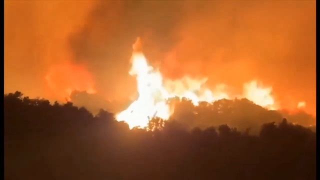 Америка горит ! Сатана праздник здесь разжигает ! смотреть онлайн