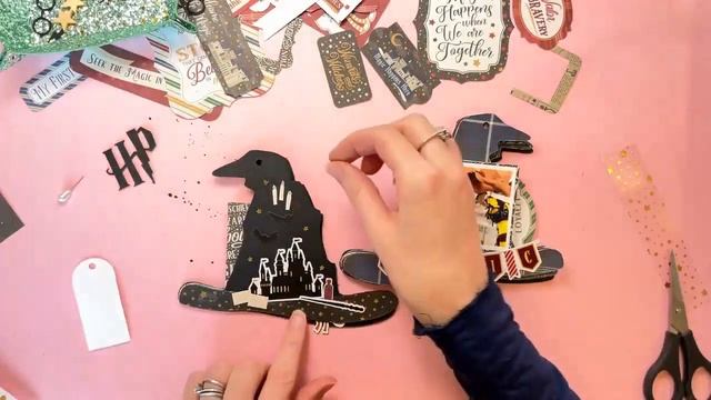 The Sorting Hat Mini Album | GoGo Getaway Colour Challenge смотреть онлайн